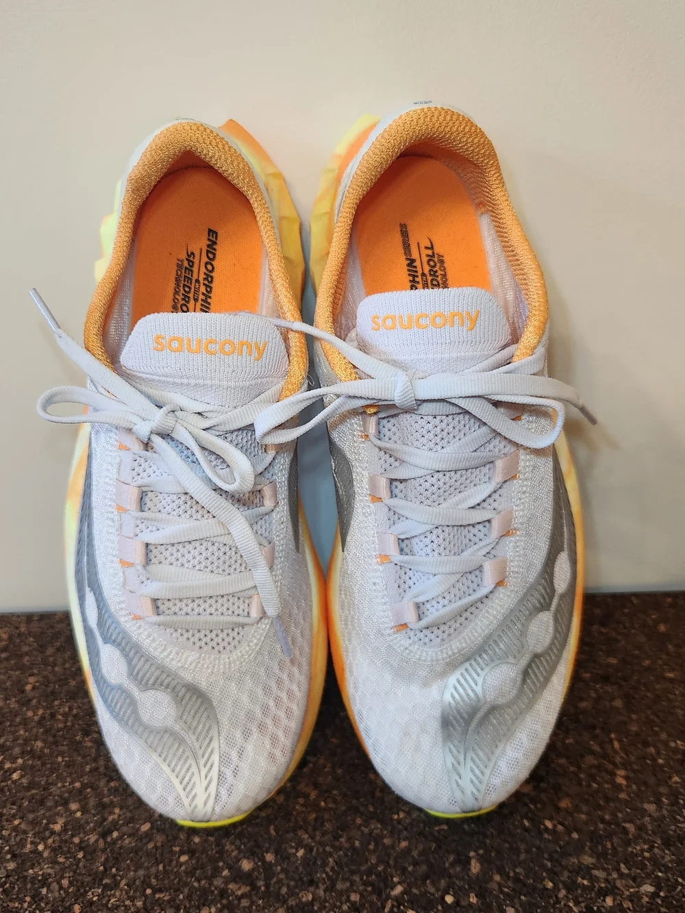 Saucony Endorphin Pro 4 Running Shoes Womens Size 9